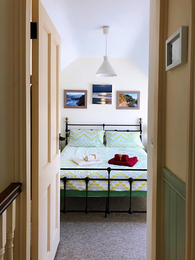 Streamside B And B With Parking Drimoleague ภายนอก รูปภาพ